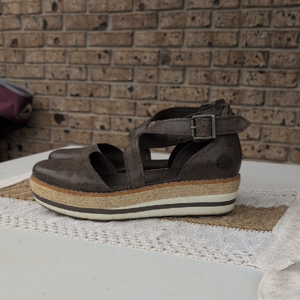 Timberland Platform Sandals - Picture 4 of 6